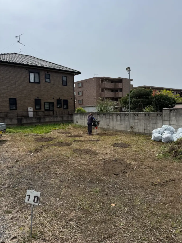 2025年株式会社FFJの駐車場工事の様子1枚目